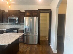 4723 Ponderosa Dr in Bellevue, NE - Building Photo - Building Photo