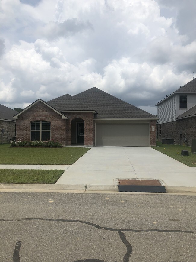 property at 35603 Grovemont Dr