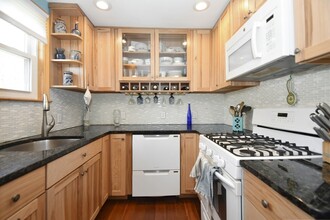 15 Madison St, Unit A in Boston, MA - Building Photo - Building Photo