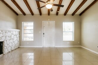 601 E Evanston Cir in Fort Lauderdale, FL - Building Photo - Building Photo