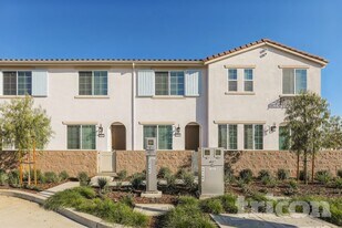 10478 Barrena Lp in Elk Grove, CA - Building Photo