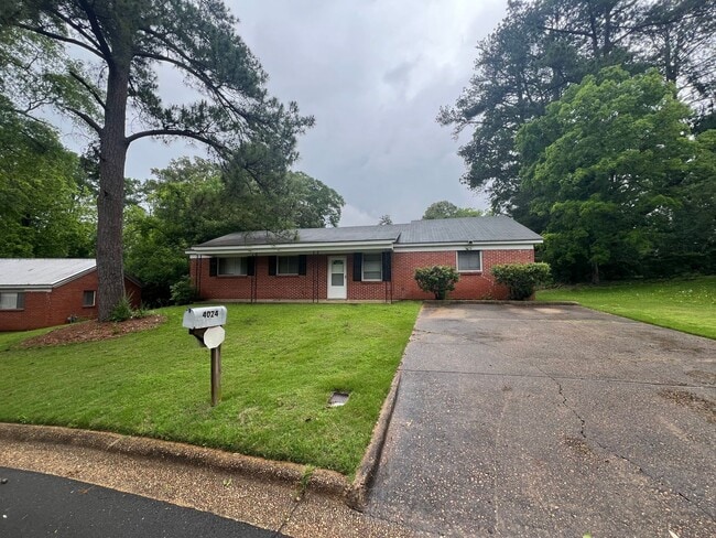 property at 4024 10th St