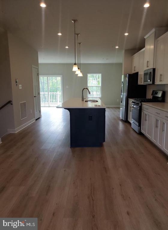 property at 1730 Atlas Dr