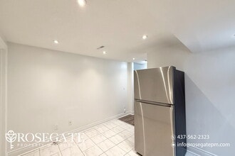 71 Trumpeter St in Toronto, ON - Building Photo - Building Photo