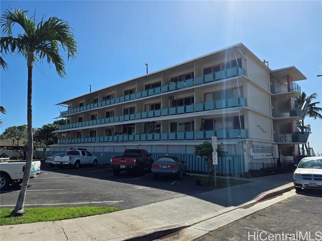 property at 85-933-933 Bayview St