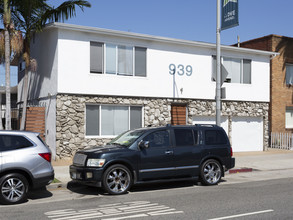 939 Pacific Ave in Long Beach, CA - Building Photo - Building Photo