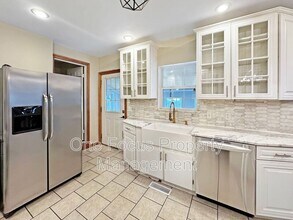 909 Cooper St in Danville, PA - Foto de edificio - Building Photo