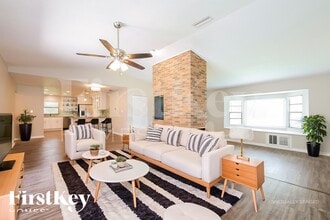 5305 Lisa Ave in Lakeland, FL - Building Photo - Building Photo