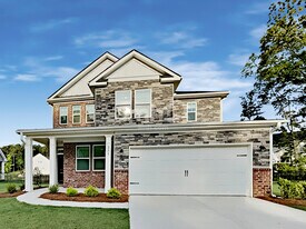 251 Lake St in Loganville, GA - Building Photo