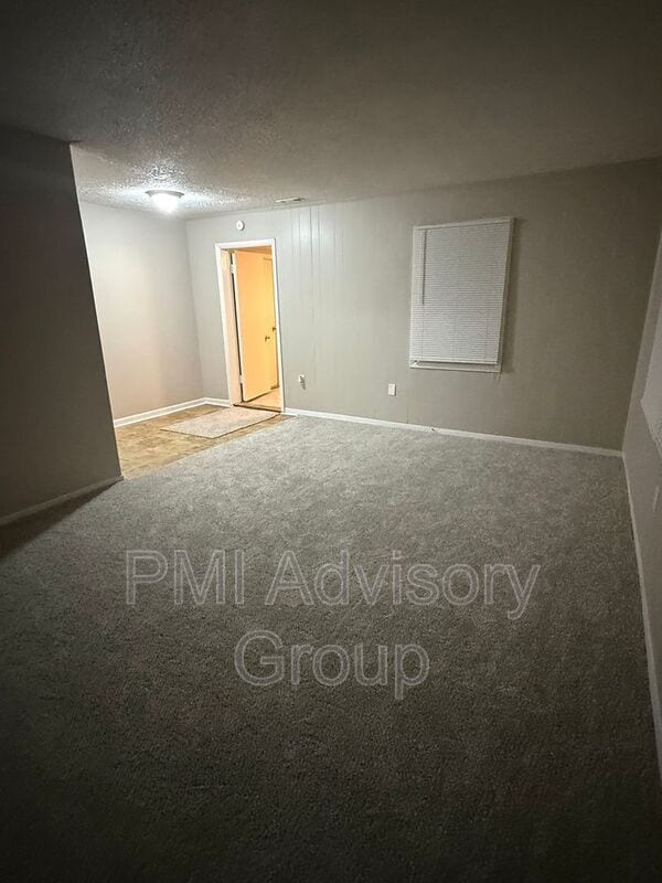 3365 SE Girard St in Topeka, KS - Building Photo - Building Photo