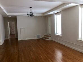 100 W 10th St in Dell Rapids, SD - Building Photo - Building Photo