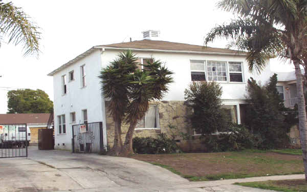 1936 S Rimpau Blvd in Los Angeles, CA - Building Photo