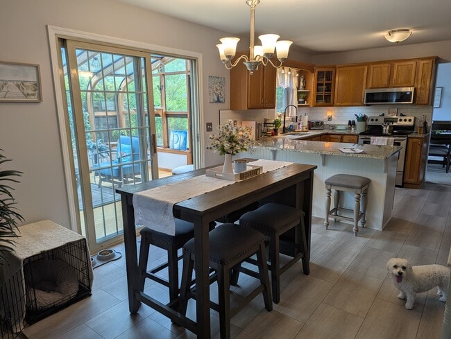 property at 202 N Spruce Dr