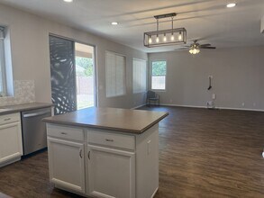 7349 E Lobo Ave in Mesa, AZ - Building Photo - Building Photo