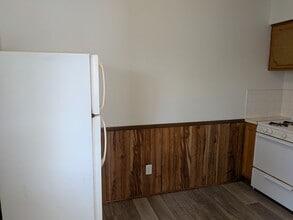 860 Daggett Ave in Napoleon, OH - Building Photo - Building Photo