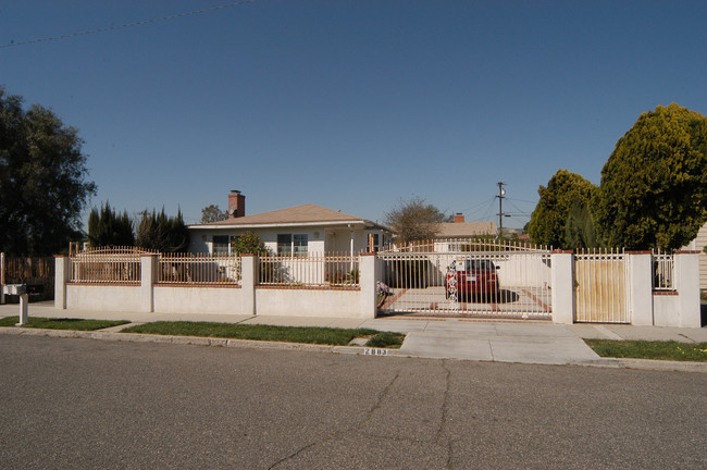 2883-2885 School St in Simi Valley, CA - Building Photo - Building Photo