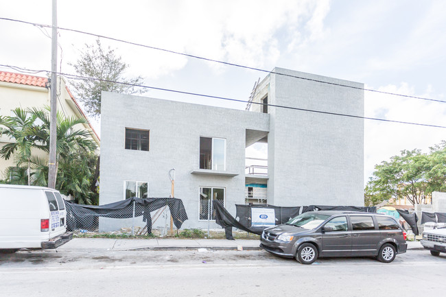 750 SW 2nd St in Miami, FL - Building Photo - Building Photo