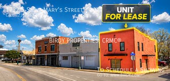 1722 S St Mary's St in San Antonio, TX - Building Photo