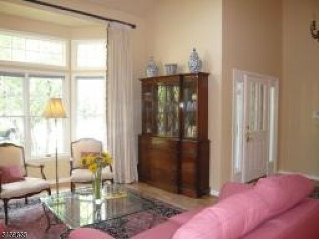 148 Smoke Rise Rd in Bedminster, NJ - Building Photo - Building Photo