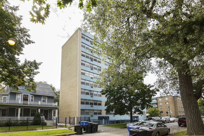 O'Tool Tower in Chicago, IL - Building Photo - Building Photo