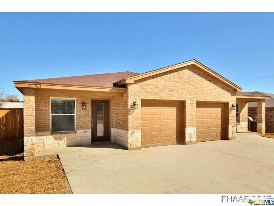 1421 Natchez Trail in Harker Heights, TX - Building Photo