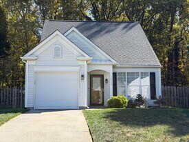 10208 Roundleaf Dr in Charlotte, NC - Building Photo