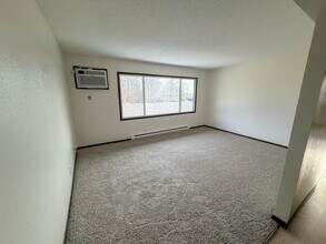 112 SW 21st St in Grand Rapids, MN - Building Photo - Building Photo