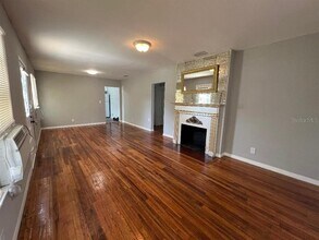 3711 W North B St in Tampa, FL - Building Photo - Building Photo