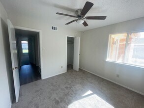 2201 Sage Ln in Bedford, TX - Building Photo - Building Photo