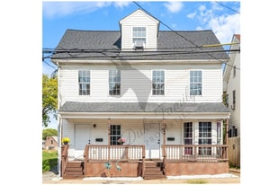 608 N Queen St, Unit 608 in Martinsburg, WV - Building Photo