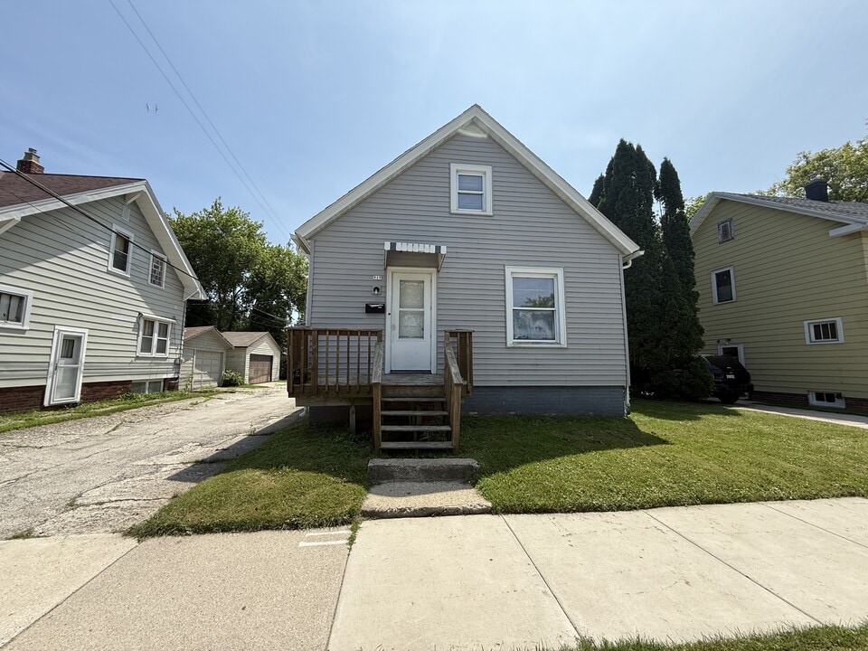 919 Geele Ave in Sheboygan, WI - Building Photo