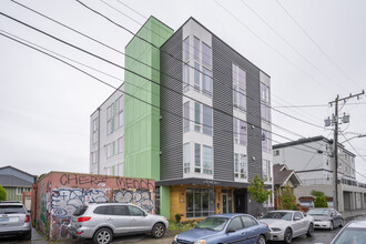 Beacon Hill Apartments in Seattle, WA - Building Photo - Building Photo