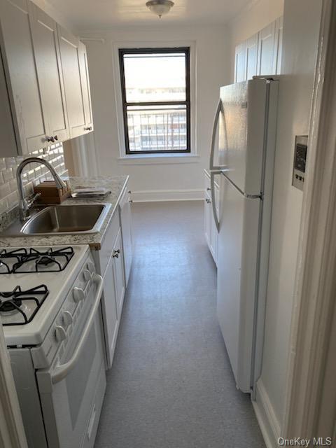254 Martine Ave-Unit -1B in White Plains, NY - Building Photo - Building Photo