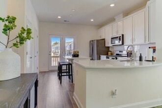 ABODE at Arringdon in Morrisville, NC - Foto de edificio - Building Photo