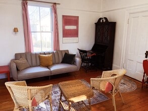 53 Crescent Ave, Unit 53 Crescent Ave. in Newton, MA - Building Photo - Building Photo