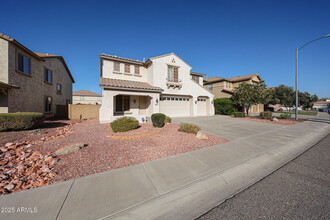 5122 W Sweet Iron Pass in Phoenix, AZ - Building Photo - Building Photo