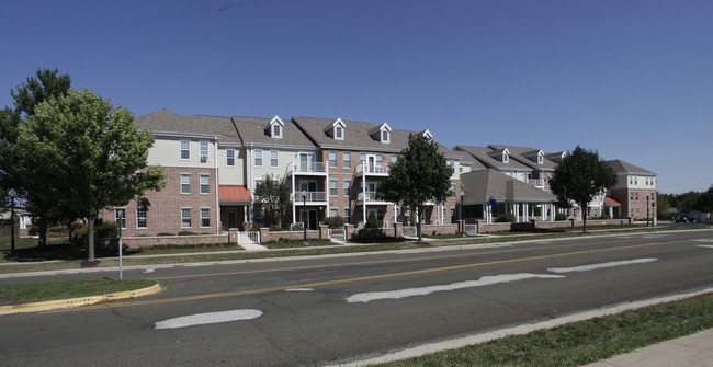 Sunwood Apartments in Sun Prairie, WI - Building Photo - Building Photo