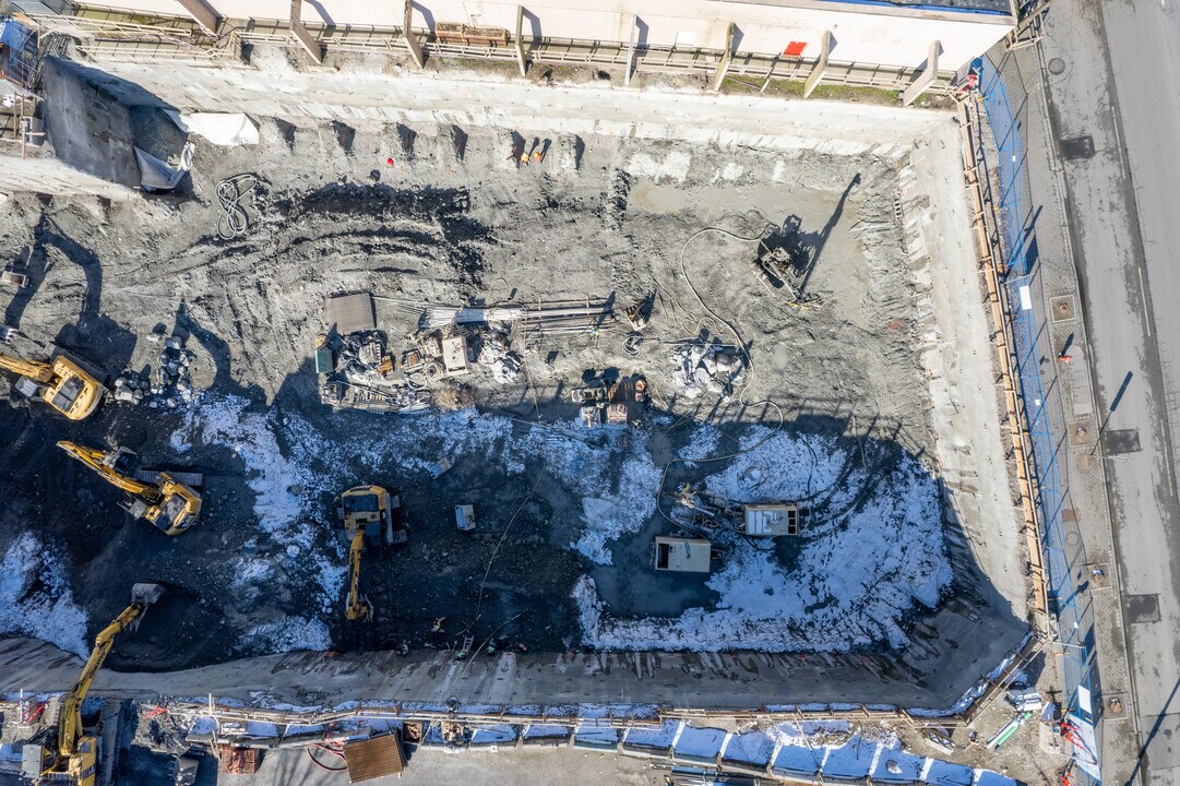 The Grand in Surrey, BC - Building Photo