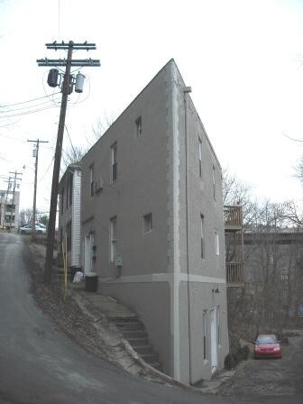 2 Elk St, Unit B in Morgantown, WV - Building Photo