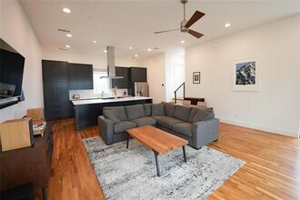 2203 Moser Ave in Dallas, TX - Building Photo - Building Photo