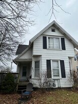 401 Dewitt St in Syracuse, NY - Building Photo