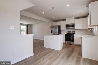 110 Sophie St in Strasburg, VA - Building Photo - Building Photo