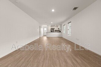 13823 Ostrich Run in San Antonio, TX - Building Photo - Building Photo