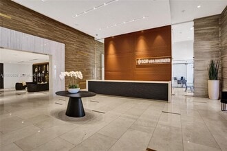 101 E Camino Real in Boca Raton, FL - Building Photo - Building Photo