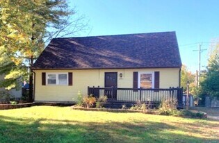 2907 Clays Mill Rd in Lexington, KY - Building Photo