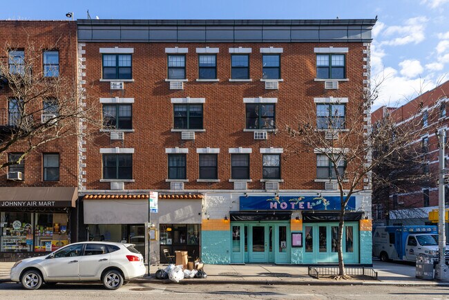 210-212 Avenue A in New York, NY - Building Photo - Building Photo