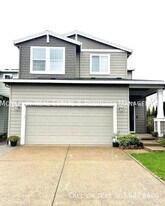 3353 SE Birdhouse Way in Hillsboro, OR - Building Photo