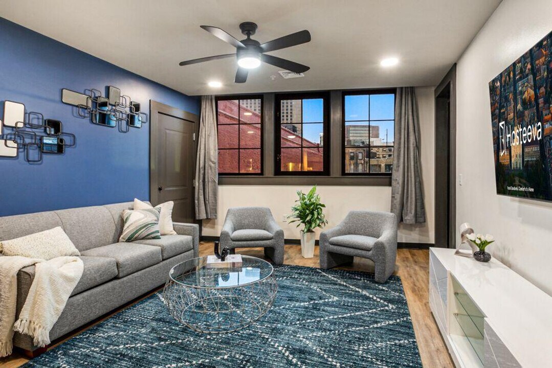 611 Commerce St in New Orleans, LA - Building Photo