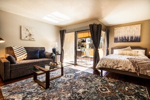 4727 E Lafayette Blvd in Phoenix, AZ - Building Photo