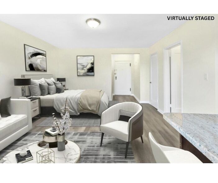 210 Woodcliff Ave, Unit 3F in North Bergen, NJ - Building Photo